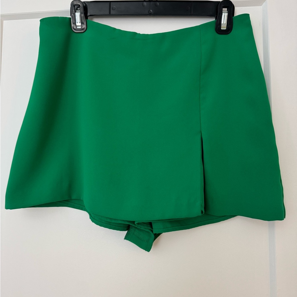 Amanda Uprichard Green skort